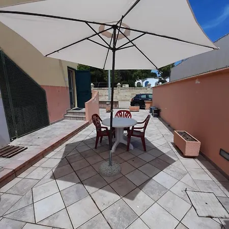 34 Di Pescoluse Apartamento